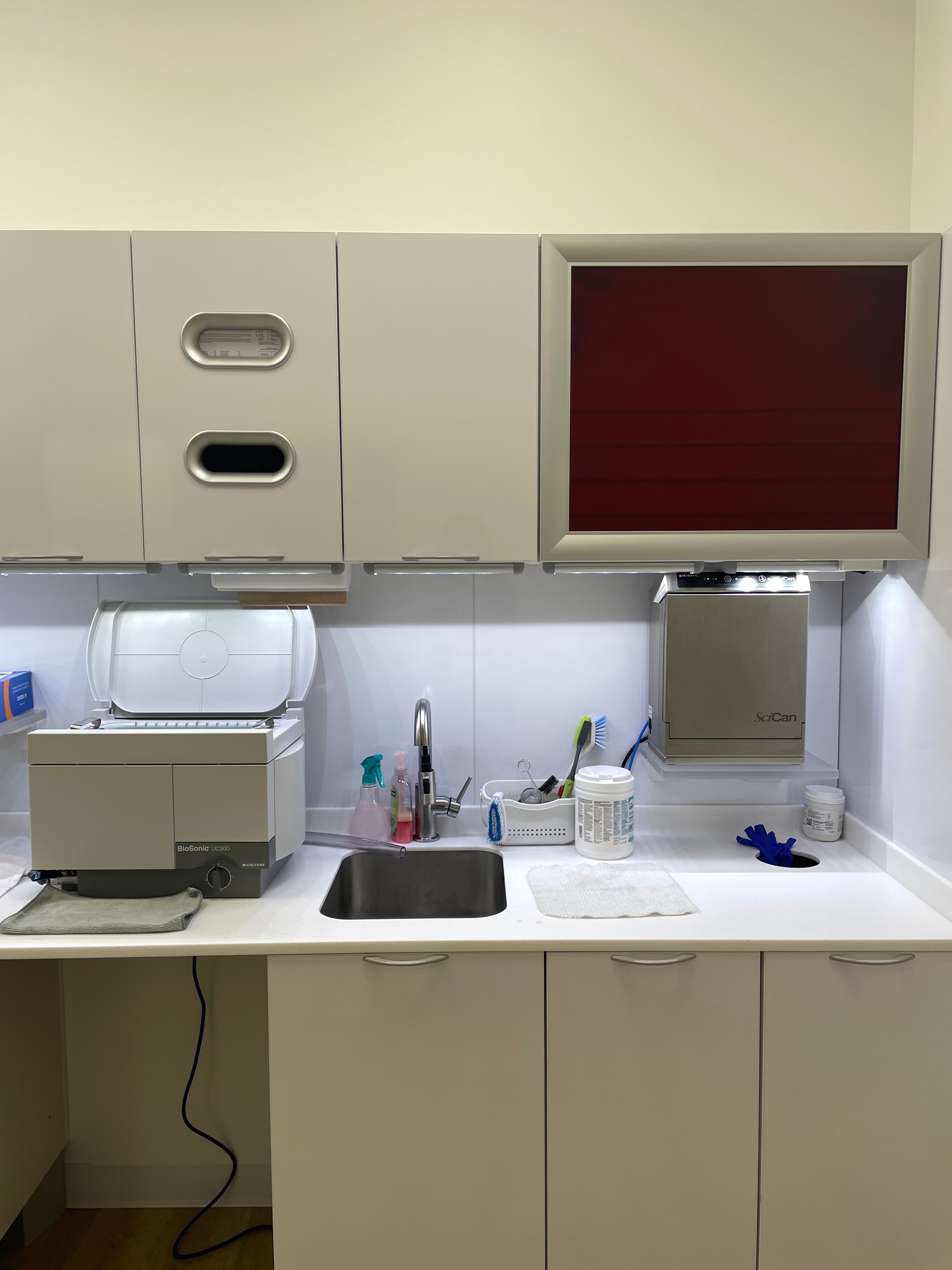 Clinique Dr Georgette Elias - Photo 2025-10-30, 1 39 41 PM.jpg